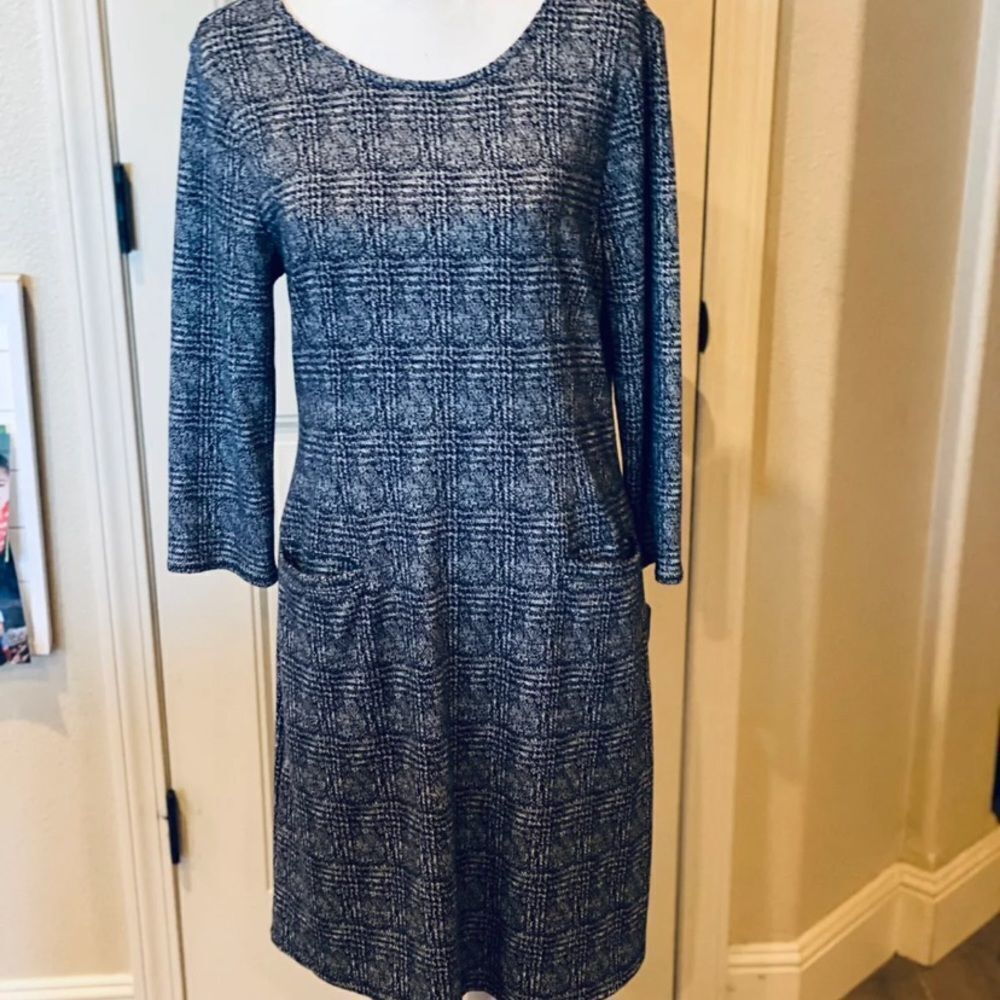41 Hawthorne blue and white dress small